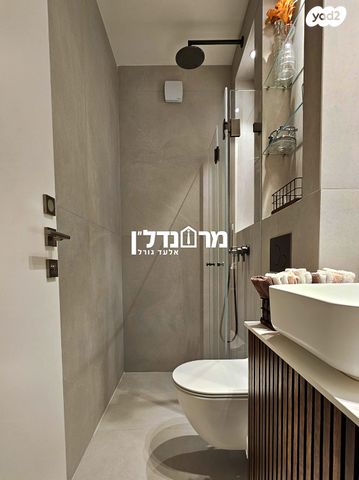 דירה, התנאים, נווה אמירים, הרצליה