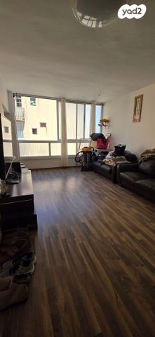 דירה, ז'בוטינסקי 8, עצמאות יוספטל, בת ים