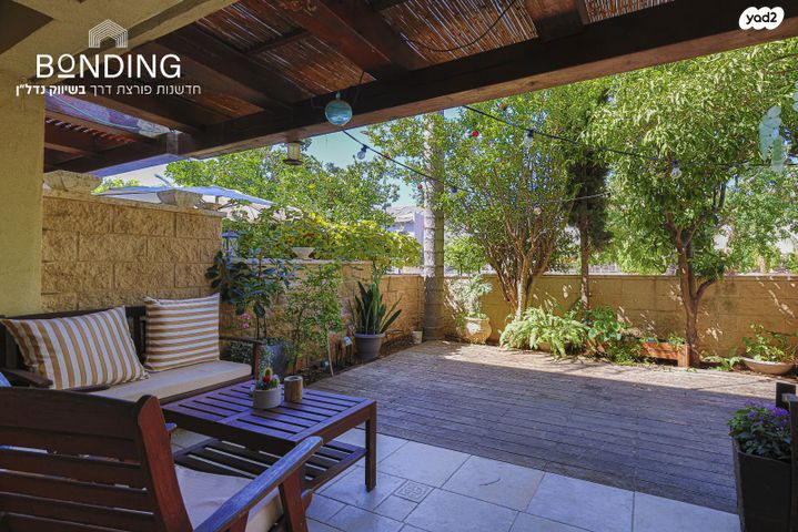 דו משפחתי, האודם, 212 מזרח, אבן יהודה