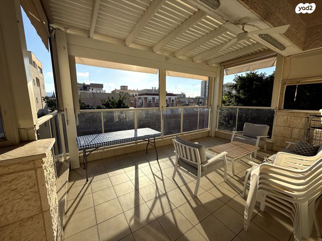 גג/ פנטהאוז, אושה, מוצקין הותיקה, קרית מוצקין