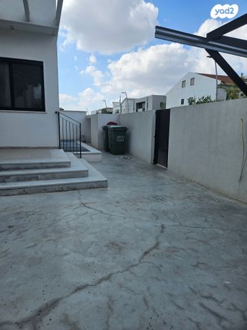 בית פרטי/ קוטג', גני מנחם, באר יעקב