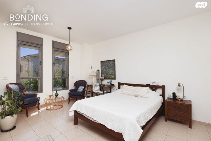 דו משפחתי, האודם, 212 מזרח, אבן יהודה