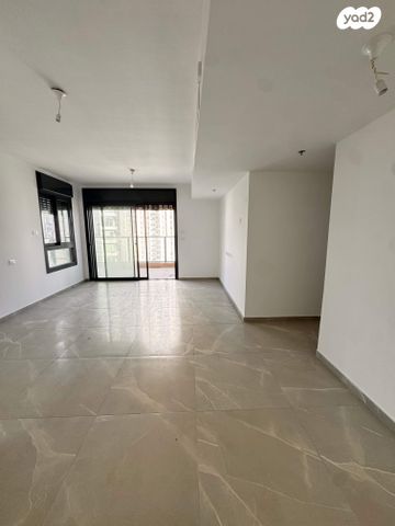 דירה, ערבי נחל, סיטי, גבעתיים