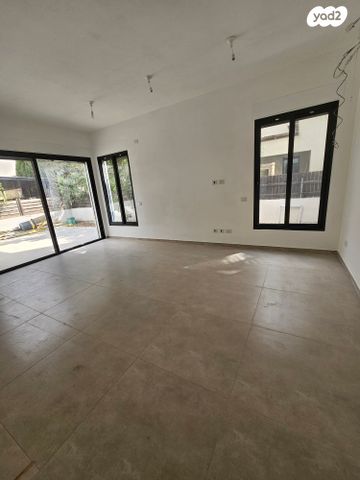 בית פרטי/ קוטג', גני מנחם, באר יעקב