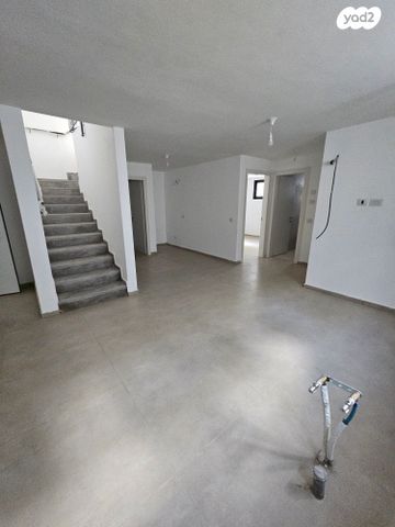 בית פרטי/ קוטג', גני מנחם, באר יעקב