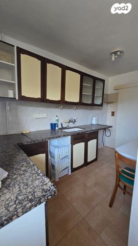 דירה, חצור הגלילית