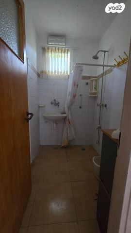 דירה, חצור הגלילית