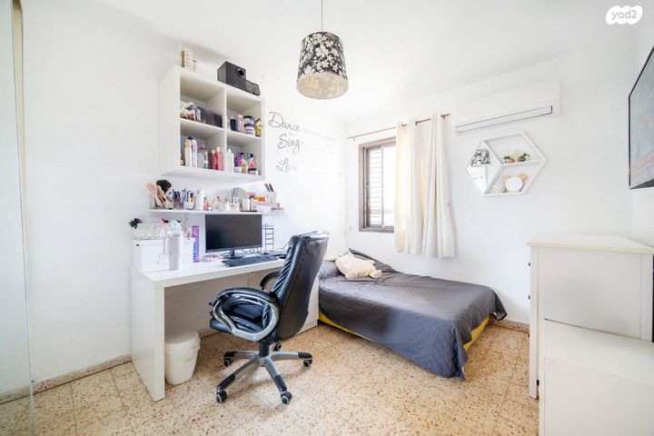 דירה, בנימין מינץ, שיכון מפ"ם, פתח תקווה