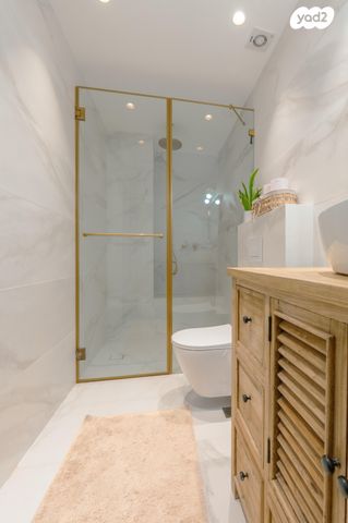 דופלקס, תל מונד