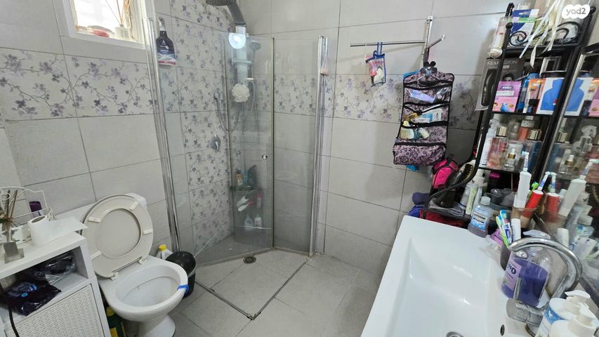 דירה, אשכולות, כרמיאל