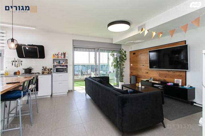 דירה, היסעור, החותרים, טירת כרמל