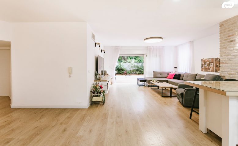 דירת גן, דב הוז 13, מעוז, כפר סבא