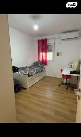 דירה, הארבעה, פסגת זאב, ירושלים