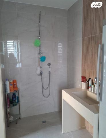 דירה, שדרות הרב עובדיה יוסף 8, אחיסמך, לוד