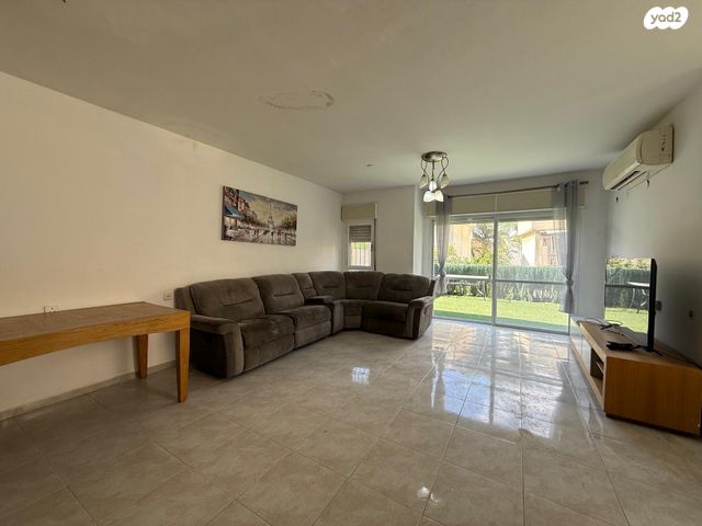 דו משפחתי, אלמוג 8, הר יונה, נצרת עילית / נוף הגליל