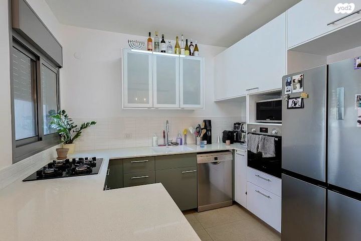 דירה, גליל ים (מתחם הכוכבים), הרצליה