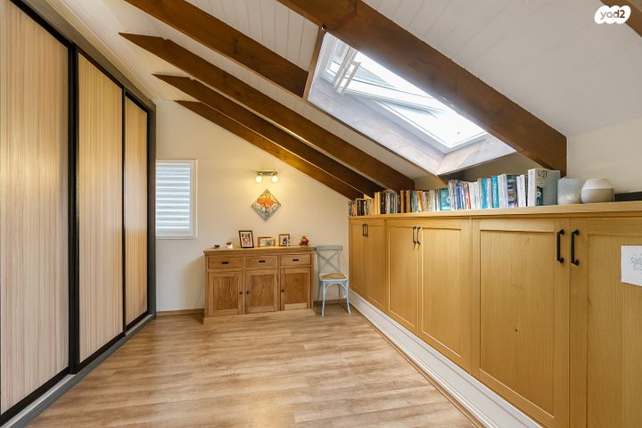 דו משפחתי, מלכי ישראל 15, נווה שרת, זכרון יעקב