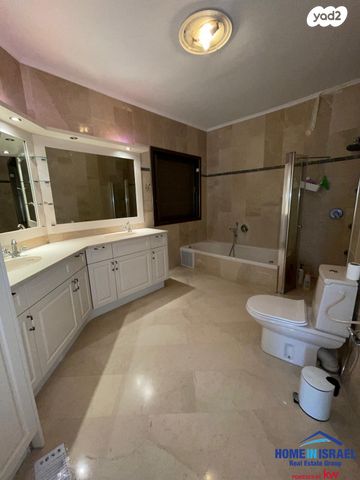 בית פרטי/ קוטג', דוד המלך 17, הרצליה פיתוח, הרצליה