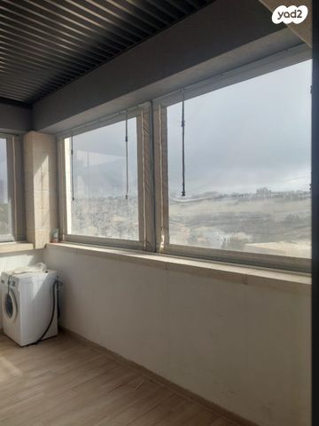 דירה, קוסטה ריקה, עיר גנים, ירושלים