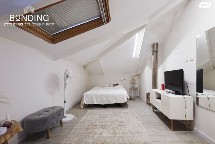 דו משפחתי, האודם, 212 מזרח, אבן יהודה