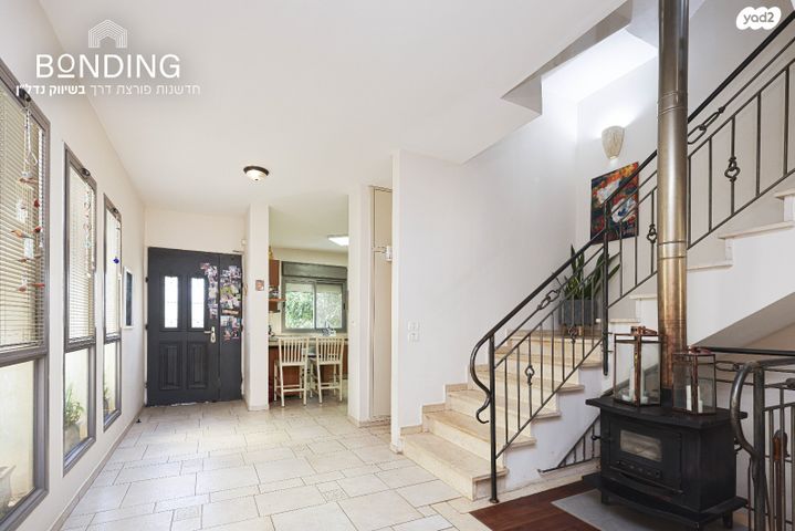 דו משפחתי, האודם, 212 מזרח, אבן יהודה