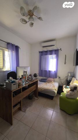 דירה, אחד העם 11, דרום מערב ותיק, בת ים