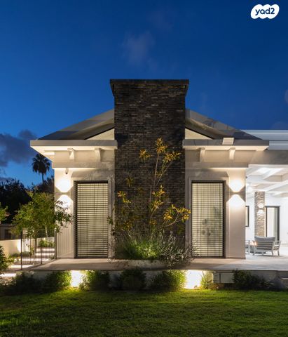 בית פרטי/ קוטג', שאר העיר, קדימה צורן