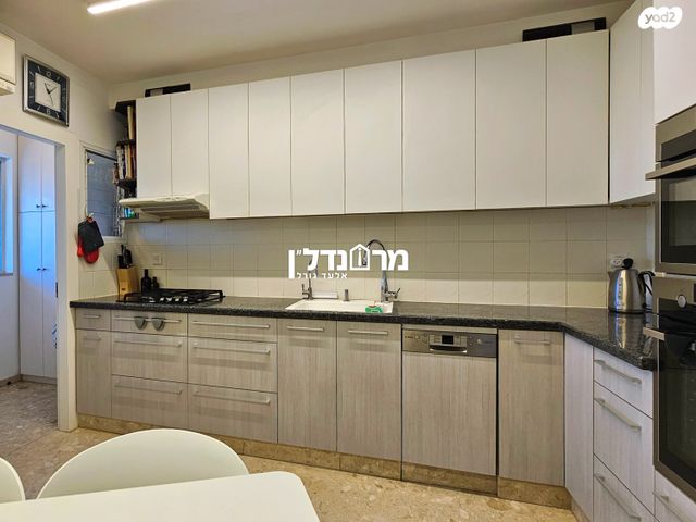 דירה, התנאים, נווה אמירים, הרצליה