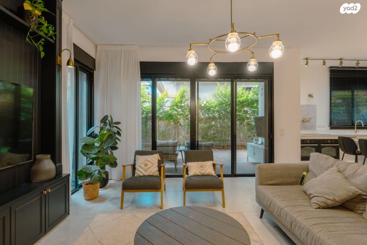 דופלקס, תל מונד