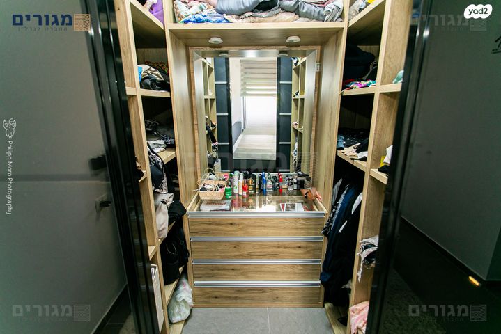 דירה, היסעור, החותרים, טירת כרמל