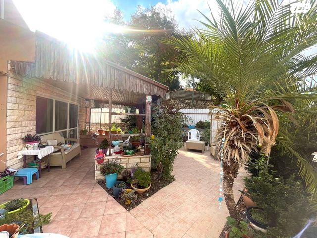 דו משפחתי, הגליל, כרמיאל