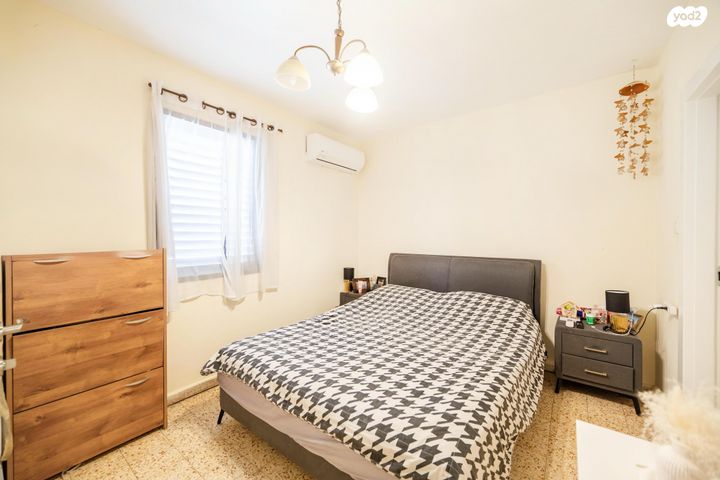 דירה, בנימין מינץ, שיכון מפ"ם, פתח תקווה