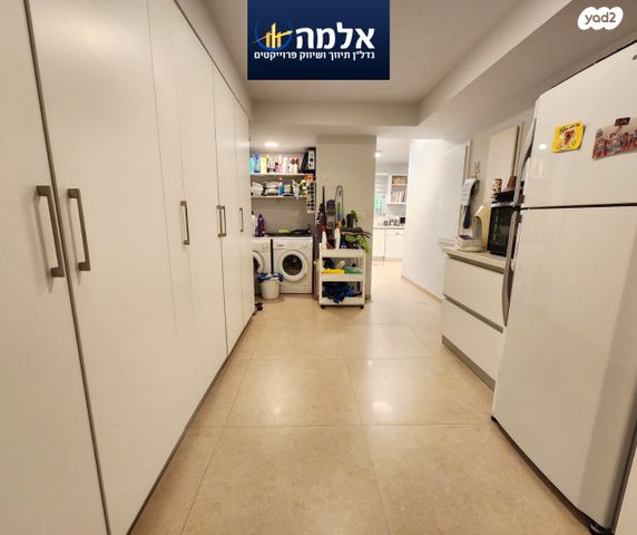 דירה, מצפה נבו, מצפה נבו, מעלה אדומים