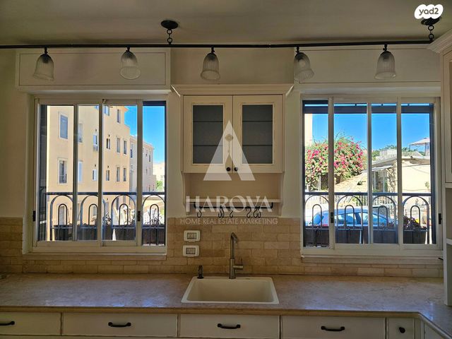 דירת גן, הלימון, עג'מי, גבעת העליה, תל אביב יפו