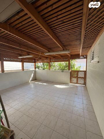 הרב עוזיאל 6