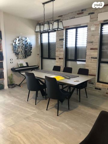 דו משפחתי, עתלית