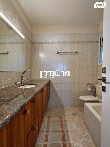 דירה, התנאים, נווה אמירים, הרצליה