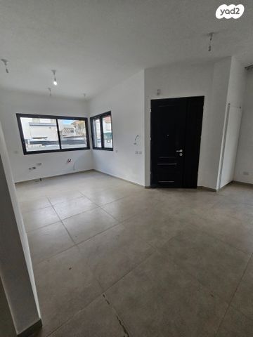 בית פרטי/ קוטג', גני מנחם, באר יעקב