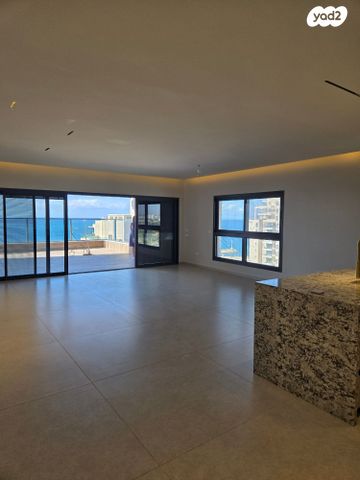 גג/ פנטהאוז, אשקלון