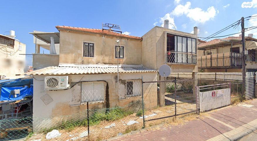 דירה, השלושה 49, עמידר, בת ים