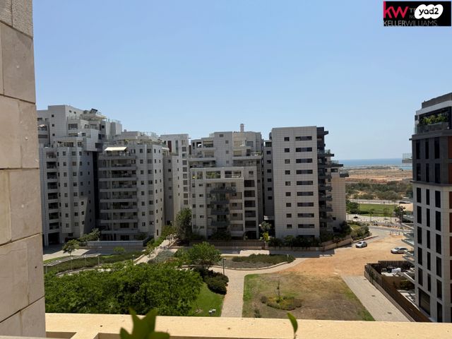 גג/ פנטהאוז, פרופ' יובל נאמן, תכנית ל', למד, תל אביב יפו