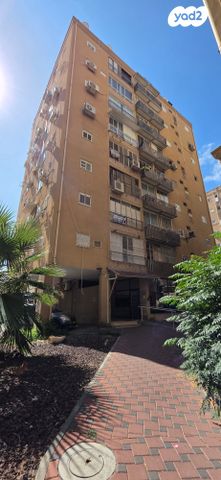 ז'בוטינסקי 8