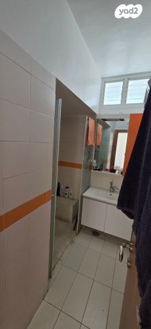 דירה, ז'בוטינסקי 8, עצמאות יוספטל, בת ים