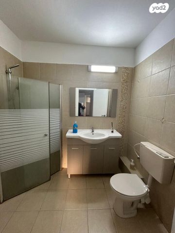 דו משפחתי, הגליל, כרמיאל