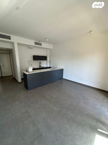 שדרות ירושלים 135