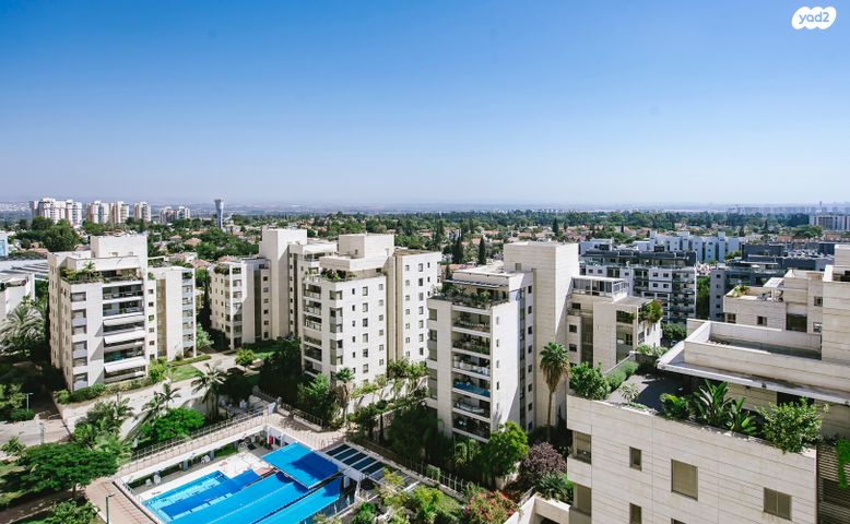 דירה, גנים א', גני תקווה