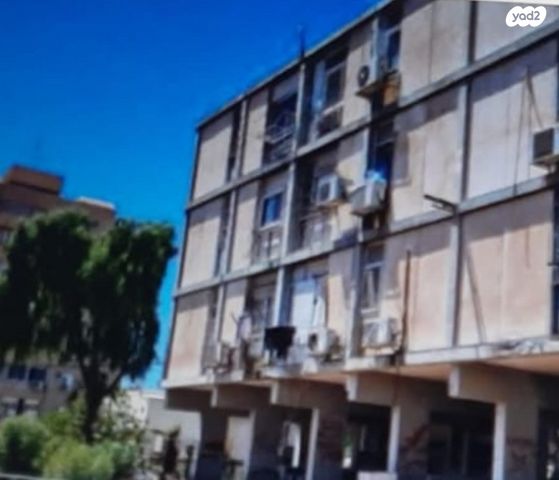 שדרות התמרים 712