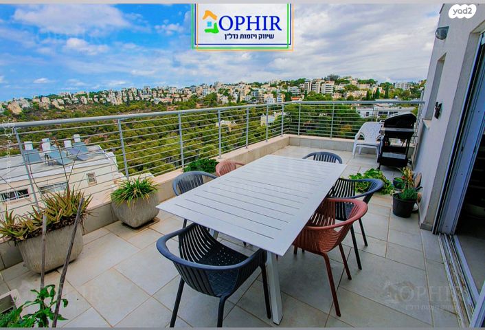 גג/ פנטהאוז, מורד הזמיר, אחוזה, חיפה