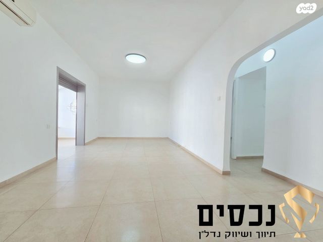 דירה, ליפה ויניצקי, פתח תקווה