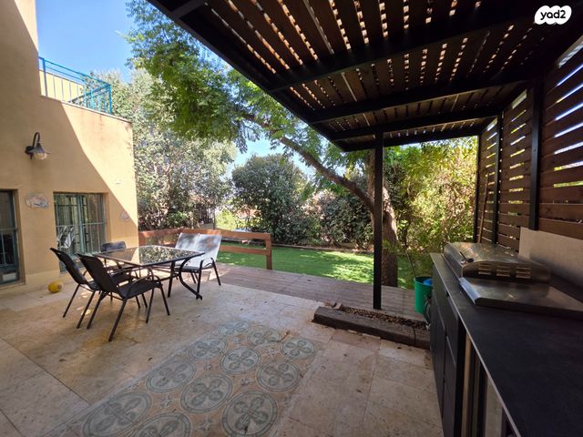 דו משפחתי, הגליל, לפיד